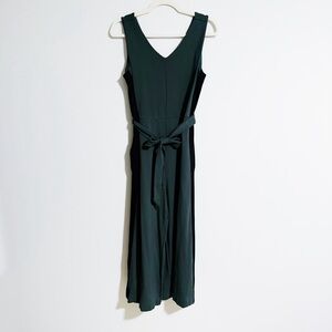 Lysse - Dark Green Sleeveless Jumpsuit